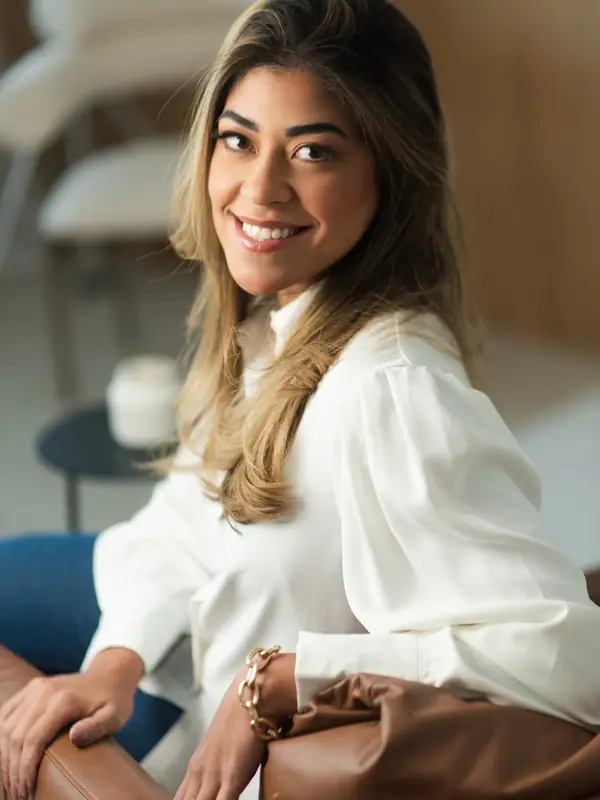 Dra. Thayná Braga, advogada trabalhista OAB/RJ 244.027