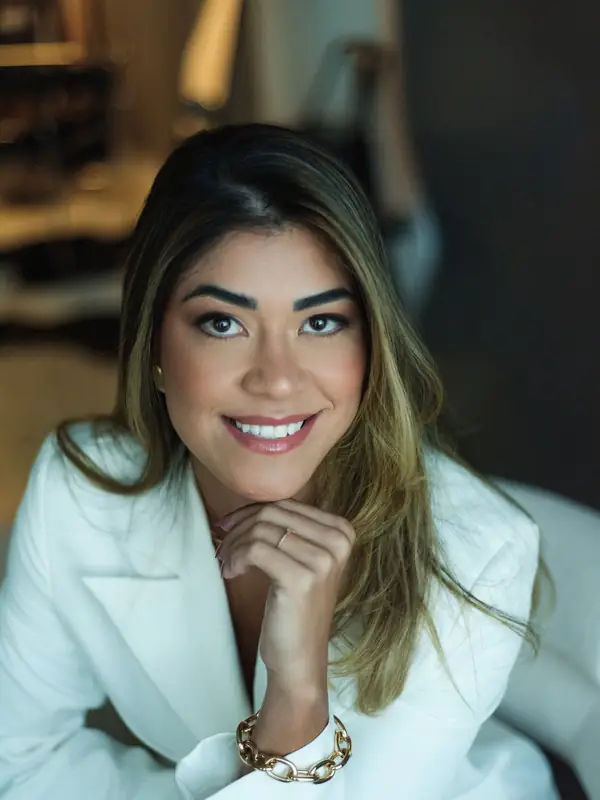 Dra. Thayná Braga, advogada trabalhista OAB/RJ 244.027